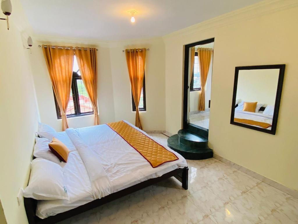 Bob Lesiure Hotel Ooty Eksteriør billede